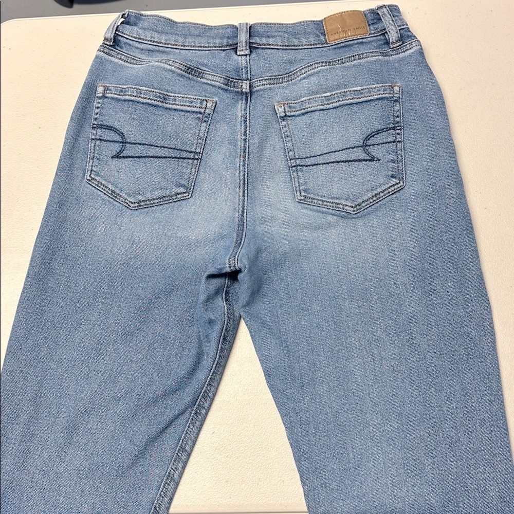 American Eagle Mom Jeans - Picture 6 of 8